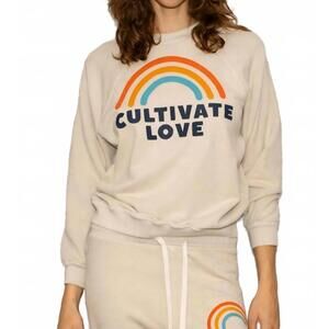 NEW PEOPLE OF LEISURE cultivated love graphic pullover in beige